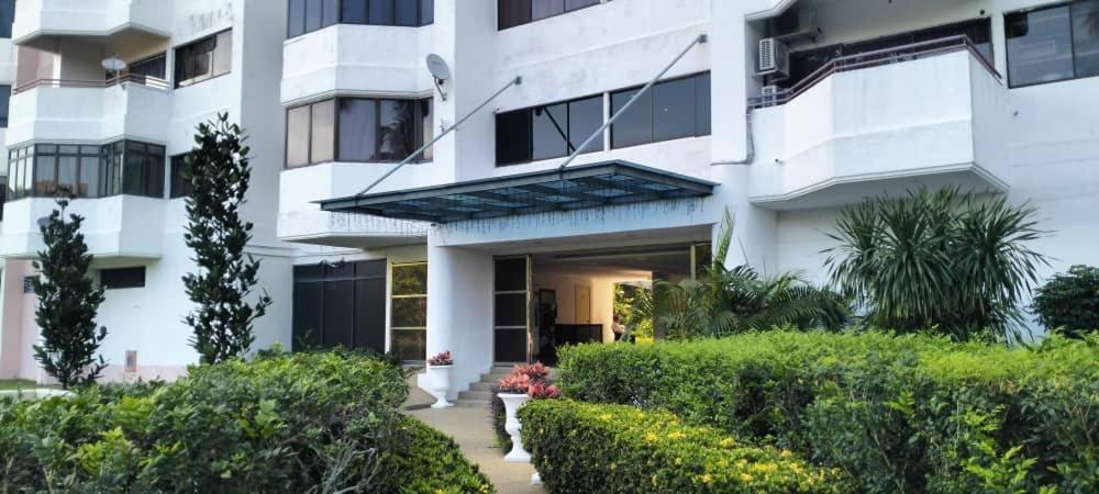 Apartment Sri Sayang Pearl View Batu Ferringhi